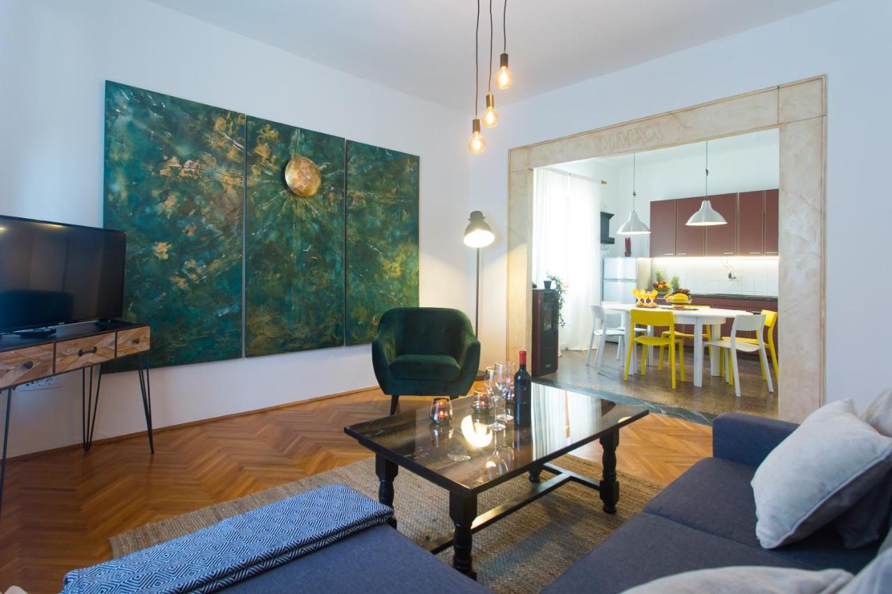 Holiday House Vida 비오그라드나모루 외부 사진